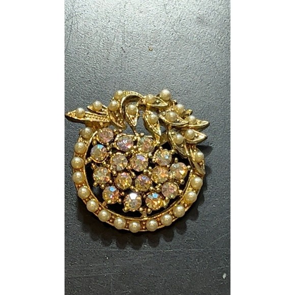 CORO SIGNED PEGASUS AB RHINESTONE PEARL FLOWER 1.5" BROOCH A1209 - Picture 4 of 7